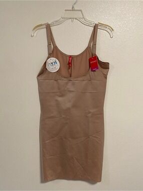 SPANX Shapewear Women Size 1X Nude Full Slimming Slip Shapewear Open Bust Slip
